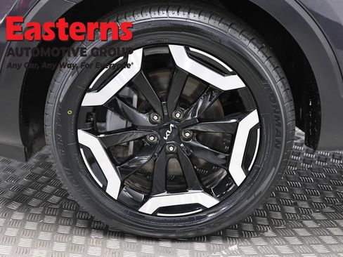 Used 2025 Kia Telluride S AWD/4WD image 32