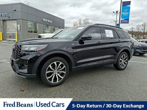 Used 2025 Ford Explorer ST-Line image 5