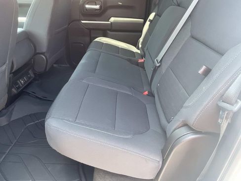 Used 2021 Chevrolet Silverado 1500 LT AWD/4WD image 12