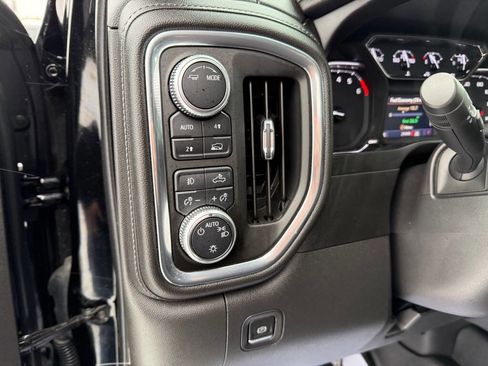 Used 2020 GMC Sierra 1500 Elevation w/ Elevation Value Package image 19