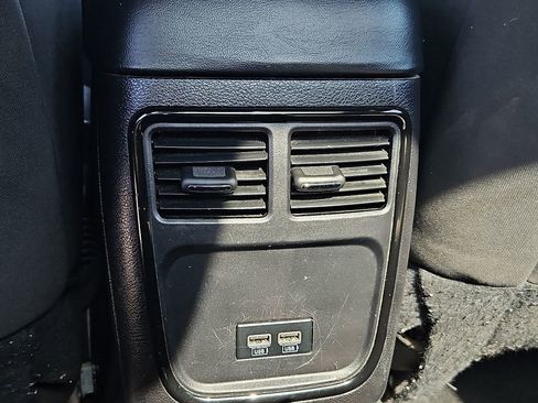 Used 2021 Dodge Charger SXT w/ Blacktop Package image 16