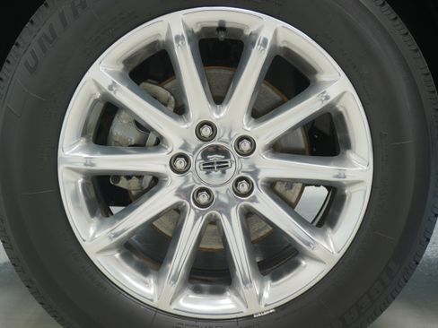 Used 2013 Lincoln MKX FWD image 26