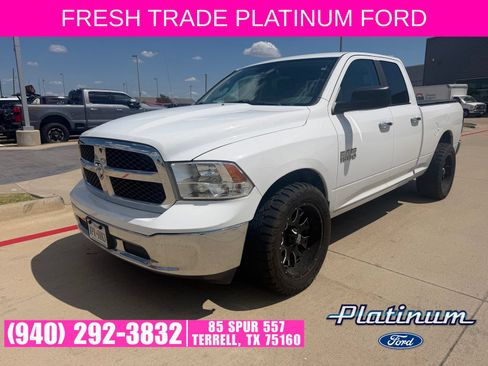 Used 2016 RAM 1500 Classic SLT RWD image 5