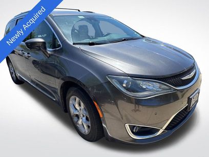 Used 2017 Chrysler Pacifica Touring-L Plus w/ Advanced Safetytec Group