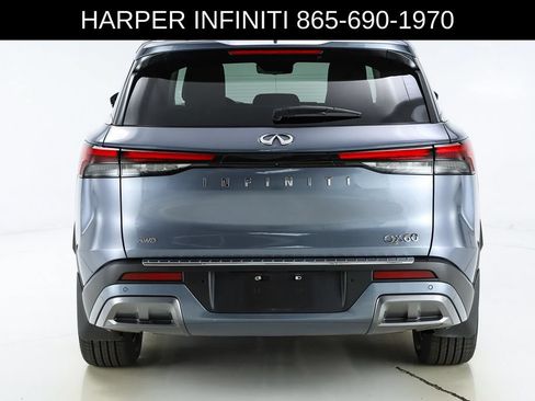 Used 2023 INFINITI QX60 Sensory w/ Vision Package AWD/4WD image 9