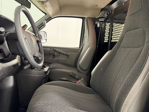 Used 2024 Chevrolet Express 2500 w/ Driver Convenience Package image 20