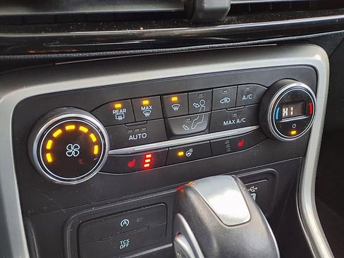 Used 2019 Ford EcoSport Titanium image 23