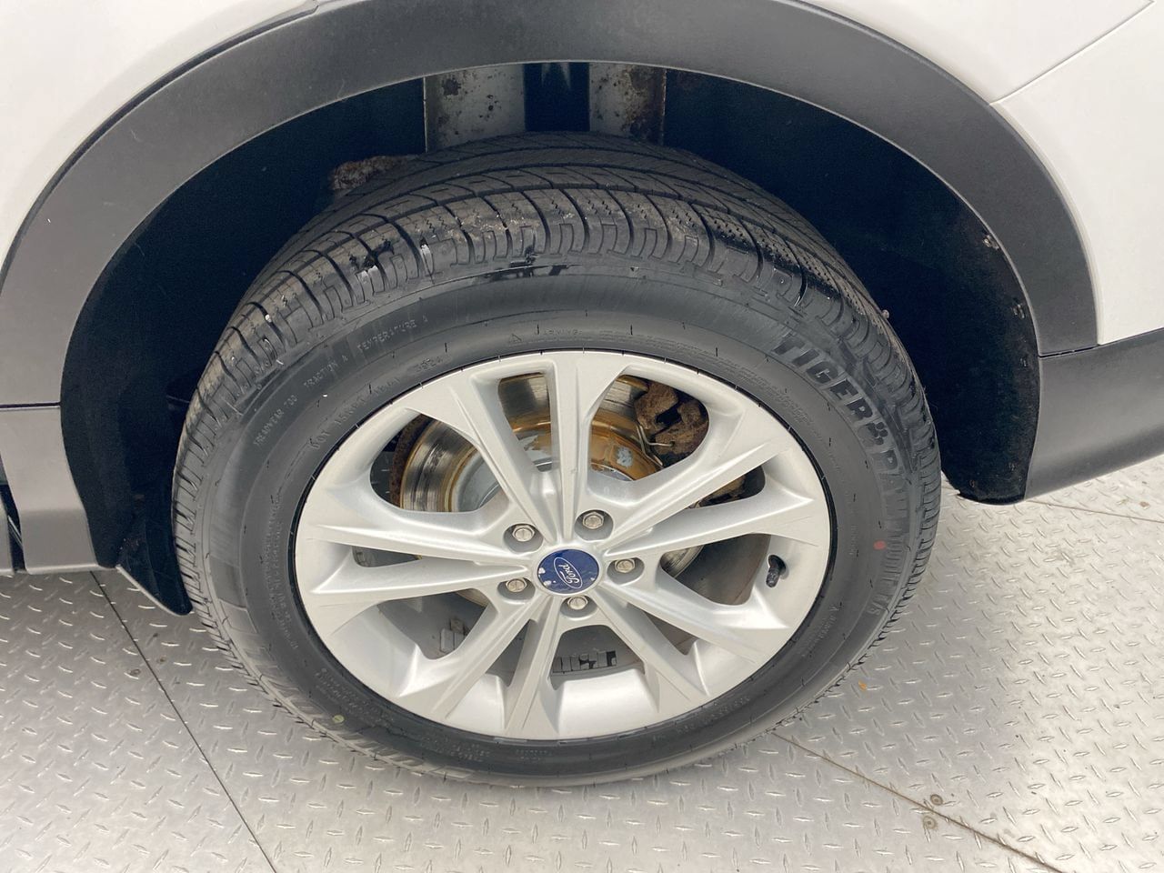 Used 2017 Ford Escape SE AWD/4WD image 10
