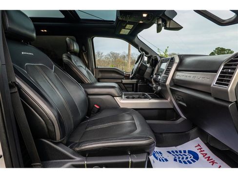 Used 2017 Ford F250 Platinum w/ Platinum Ultimate Package image 41