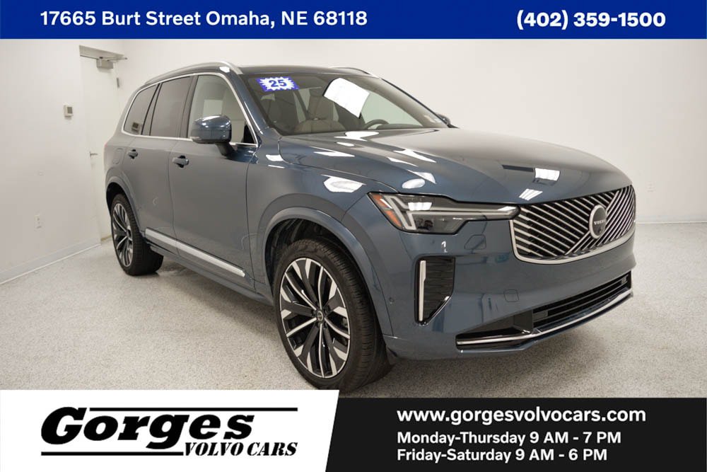Certified 2025 Volvo XC90 B5 Plus AWD/4WD image 1