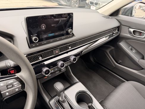 Used 2023 Honda Civic LX image 17