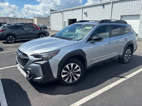 Used 2024 Subaru Outback Limited XT w/ Popular Package #2 AWD/4WD image 2