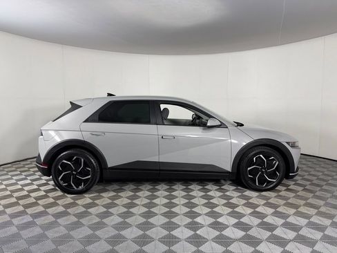 Used 2024 Hyundai Ioniq 5 SEL image 5