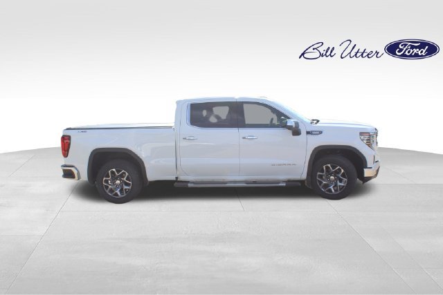 Used 2024 GMC Sierra 1500 SLT w/ SLT Convenience Package AWD/4WD image 4