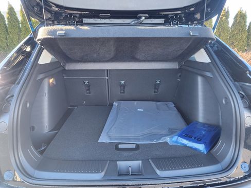 New 2026 Chevrolet Trax LT w/ Driver Confidence Package image 12