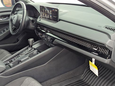 Certified 2023 Honda Accord Sport image 29