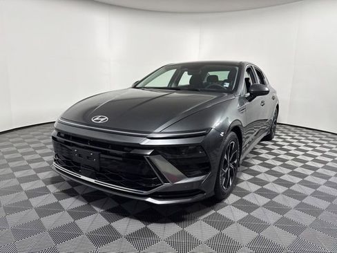 Used 2025 Hyundai Sonata SEL image 1