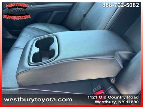 Used 2018 Toyota Camry XSE FWD image 16