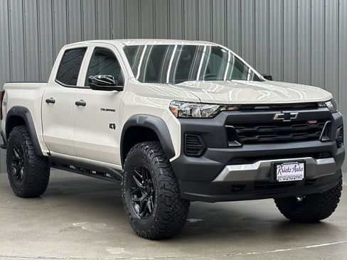 Used 2026 Chevrolet Colorado Trail Boss AWD/4WD image 7