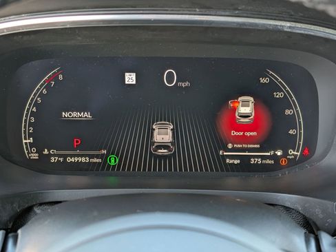 Used 2023 Acura MDX SH-AWD w/ Technology Package image 21