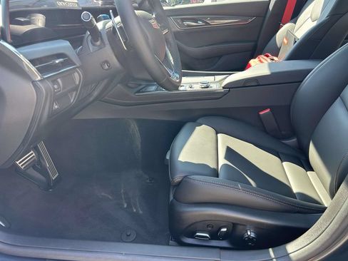 New 2026 Cadillac CT5 V RWD image 20