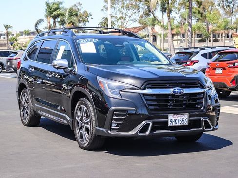 Used 2023 Subaru Ascent Touring AWD/4WD image 3