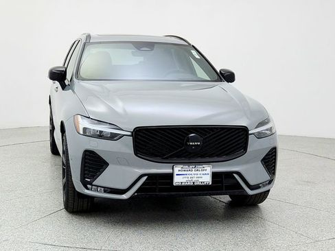 New 2026 Volvo XC60 B5 Ultra w/ Climate Package image 2