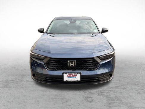 Used 2025 Honda Accord SE image 2