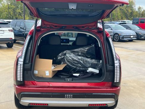 New 2026 Hyundai Ioniq 9 Limited image 14