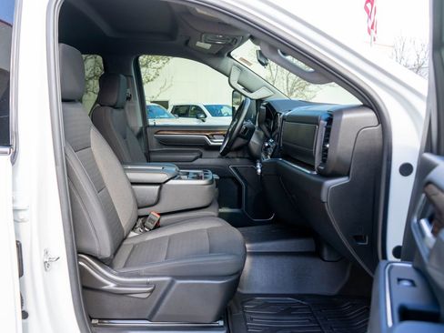 Used 2025 GMC Sierra 3500 SLE AWD/4WD image 10