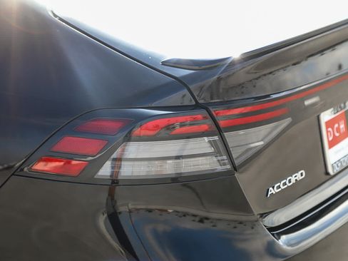 Used 2024 Honda Accord Sport image 9