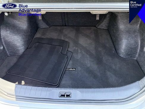 Used 2025 Nissan Altima 2.5 SV FWD image 8