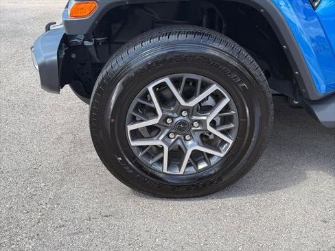 Certified 2025 Jeep Wrangler Sahara w/ Safety Group image 34