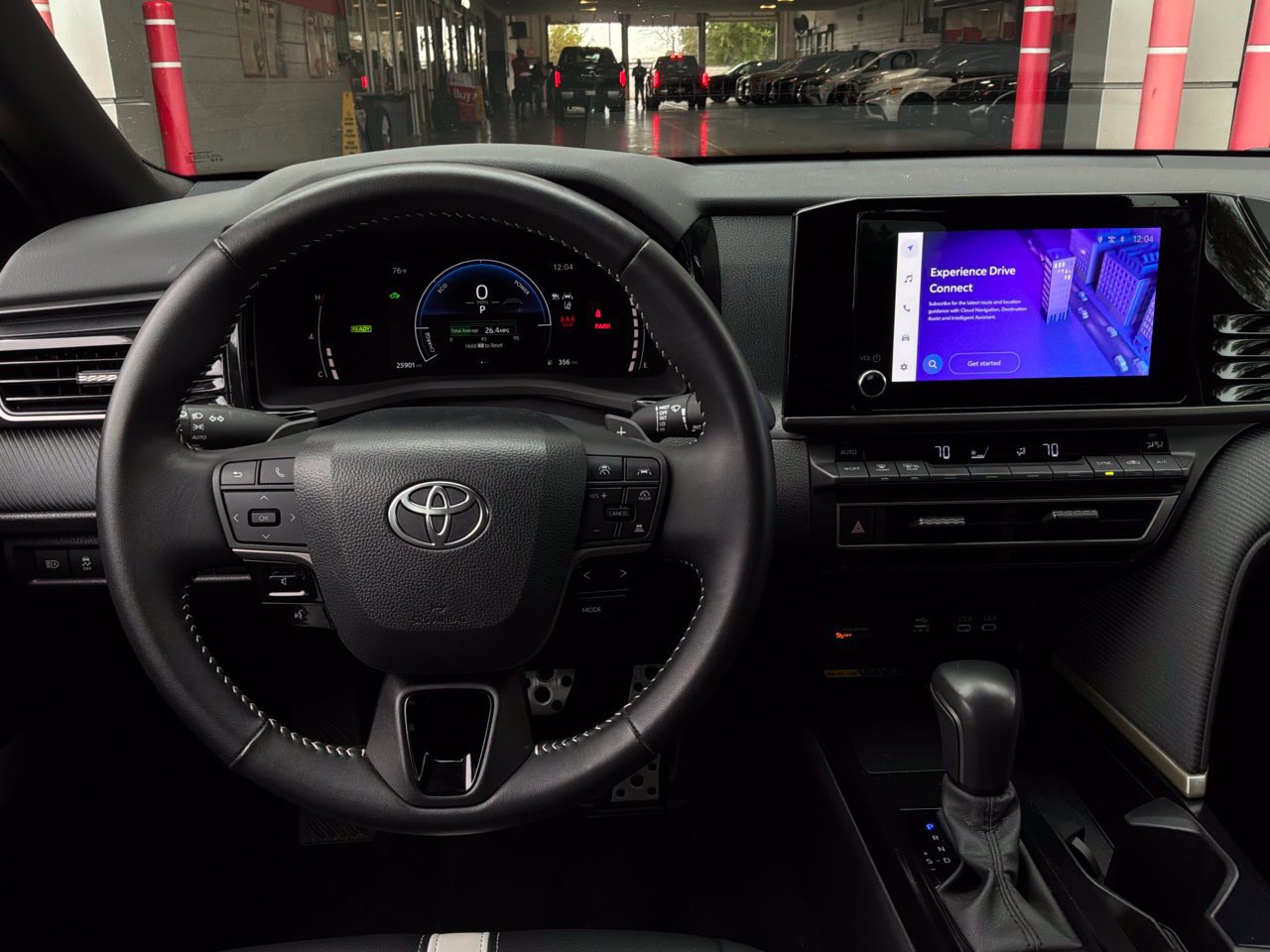 Used 2026 Toyota Camry SE FWD image 14