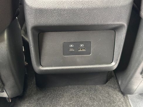 Used 2022 Nissan Rogue SV FWD image 29