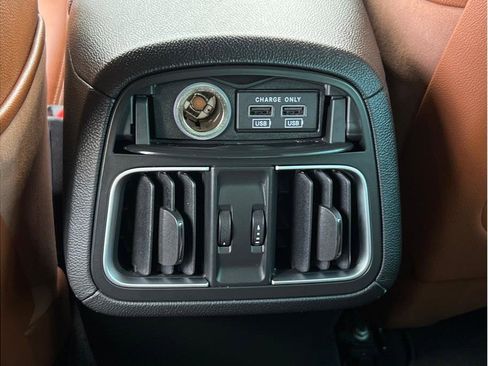 Used 2022 Maserati Levante GT image 10