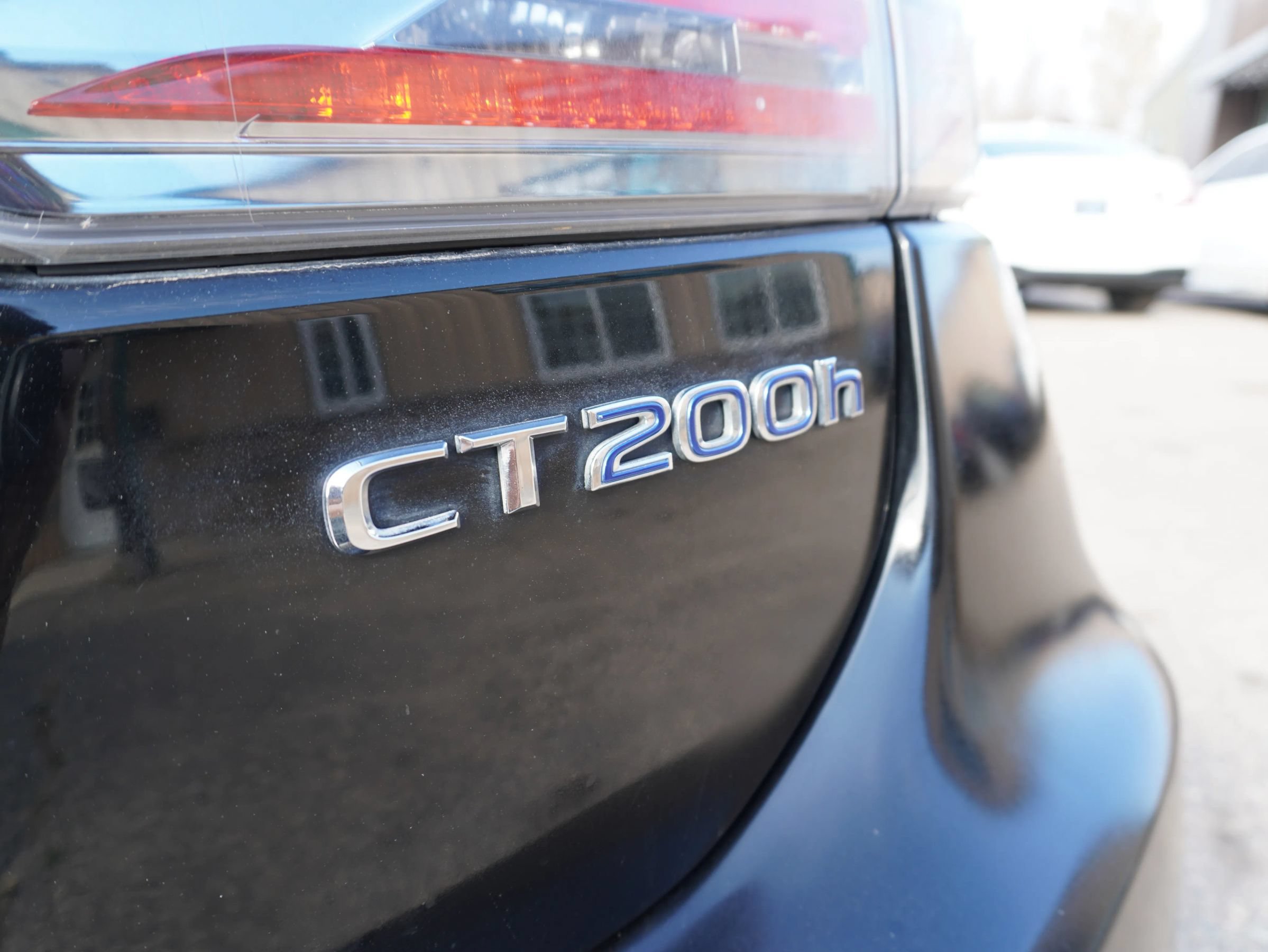 Used 2015 Lexus CT 200h w/ Navigation Package FWD image 37