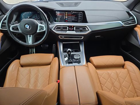 Used 2023 BMW X5 xDrive40i w/ M Sport Package image 18