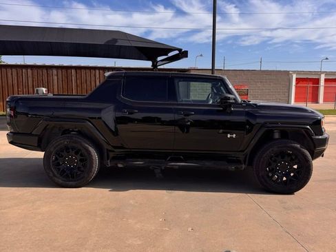 Used 2025 GMC Hummer EV 2X AWD/4WD image 9