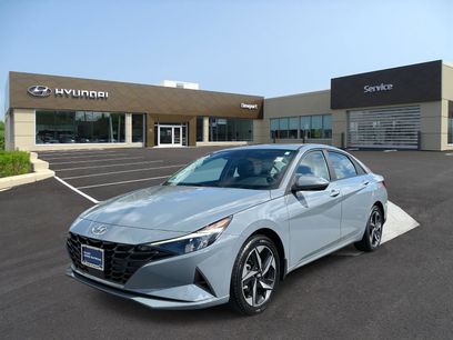 Used 2023 Hyundai Elantra SEL w/ Convenience Package