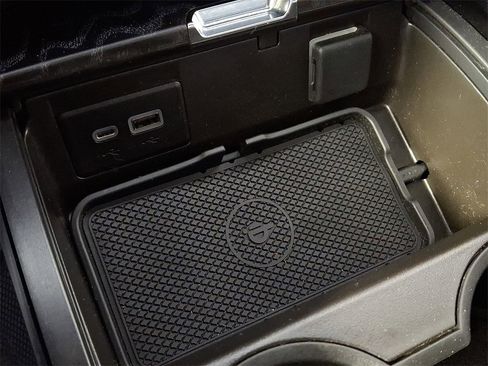 Used 2023 GMC Yukon Denali image 27