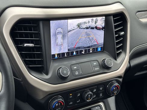 Used 2023 GMC Acadia Denali w/ Black Diamond Edition image 25