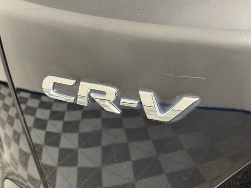 Used 2017 Honda CR-V LX image 9