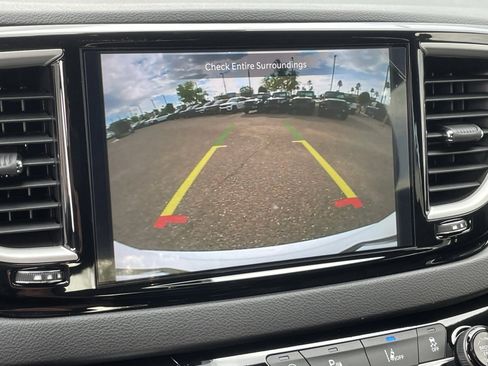 New 2026 Chrysler Voyager LX image 29