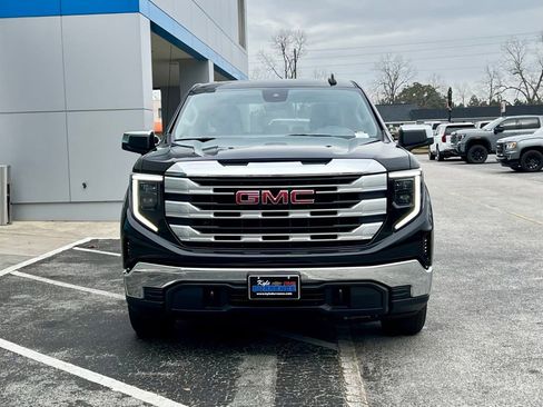 Used 2024 GMC Sierra 1500 SLE image 12