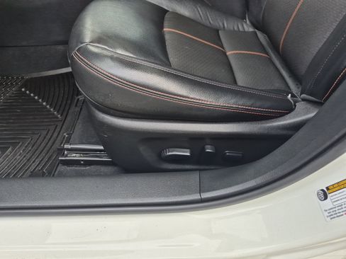 Used 2021 Nissan Altima 2.5 SR w/ SR Premium Package image 12