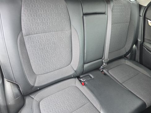 Used 2025 Kia Seltos S AWD/4WD image 23