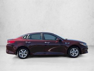 Used 2018 Kia Optima LX video 4