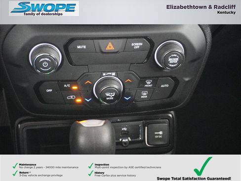 Used 2018 Jeep Renegade Latitude image 21