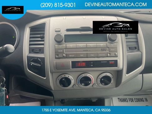 Used 2011 Toyota Tacoma 4x4 Double Cab w/ SR5 Pkg #2 image 10